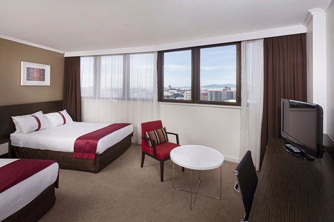 Hotel Grand Chancellor Townsville - Holiday Cairns 18