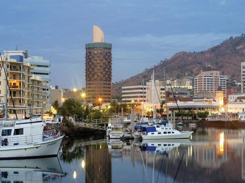 Hotel Grand Chancellor Townsville - Holiday Cairns 32