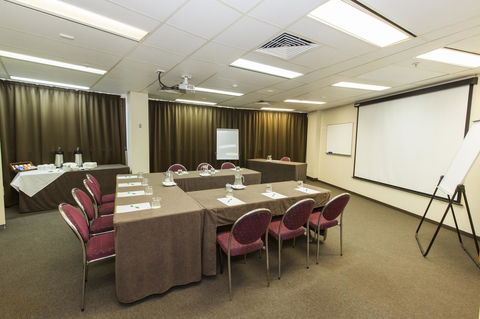 Hotel Grand Chancellor Townsville - Holiday Cairns 40