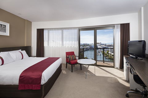 Hotel Grand Chancellor Townsville - Holiday Cairns 15