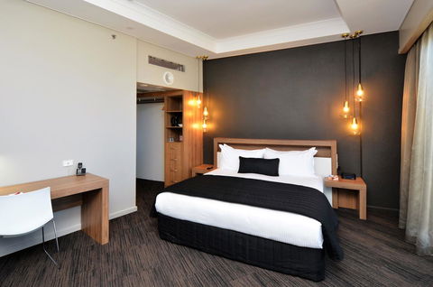 Hotel Grand Chancellor Townsville - Holiday Cairns 4