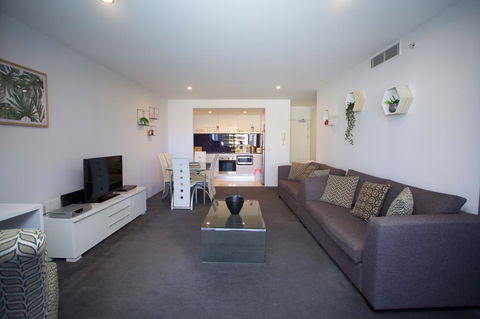 Circle Luxury Holidays - Holiday Cairns 2