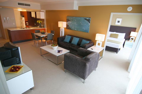 Mantra Towers Of Chevron - Holiday Cairns 16