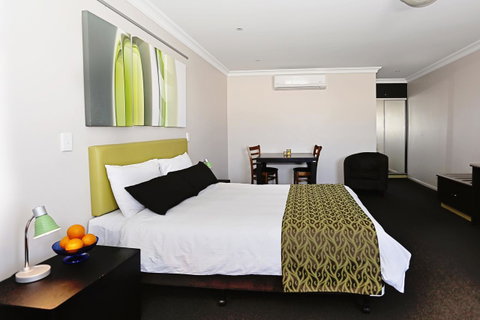 Drovers Motor Inn - Holiday Cairns 9