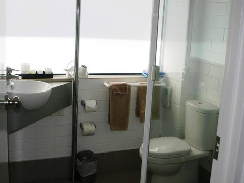 Dalby Manor Motor Inn - Holiday Cairns 20