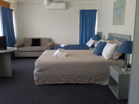 Dalby Manor Motor Inn - Holiday Cairns 5