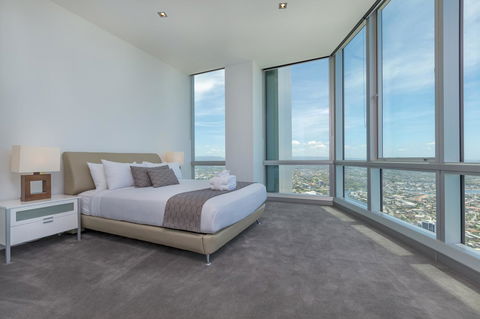 Q1 Resort & Spa - Official - Holiday Cairns 42