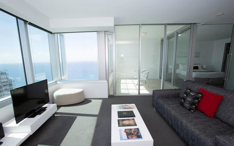 Q1 Resort & Spa - Official - Holiday Cairns 10