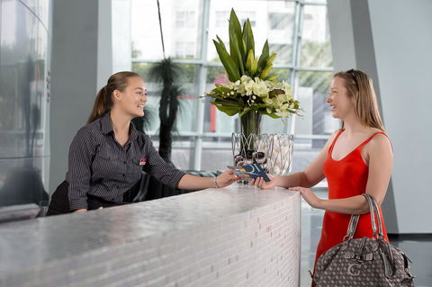 Q1 Resort & Spa - Official - Holiday Cairns 32
