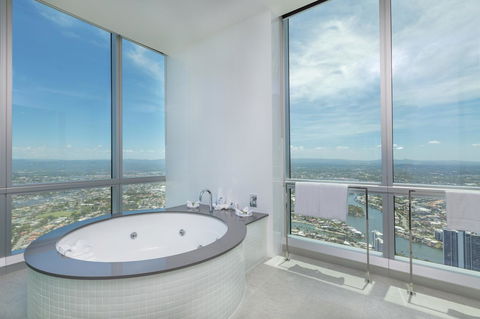 Q1 Resort & Spa - Official - Holiday Cairns 28