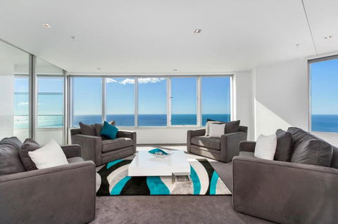 Q1 Resort & Spa - Official - Holiday Cairns 14