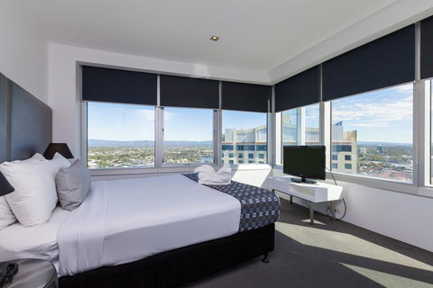 Q1 Resort & Spa - Official - Holiday Cairns 44