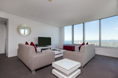 Q1 Resort & Spa - Official - Holiday Cairns 43
