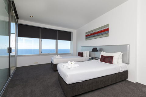 Q1 Resort & Spa - Official - Holiday Cairns 8