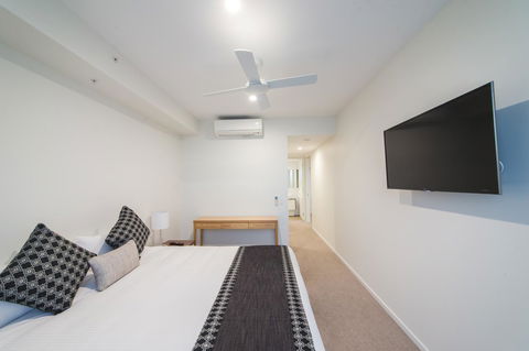 Empire Apartment Hotel Rockhampton - Holiday Cairns 0