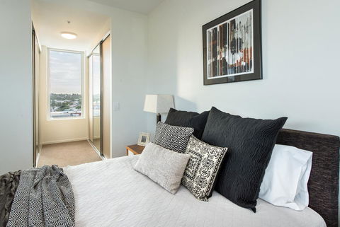 Empire Apartment Hotel Rockhampton - Holiday Cairns 13