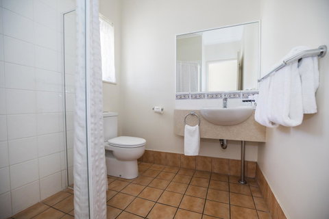 Emerald Maraboon Motor Inn - Holiday Cairns 38