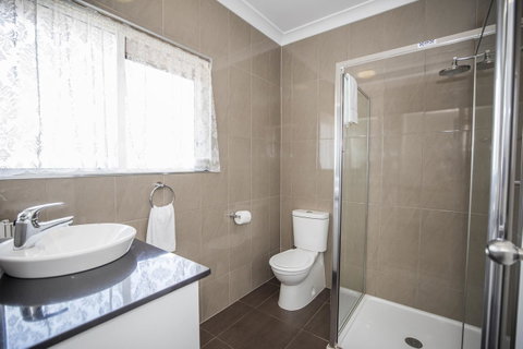 Emerald Maraboon Motor Inn - Holiday Cairns 34