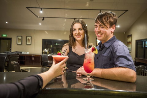 Emerald Maraboon Motor Inn - Holiday Cairns 17