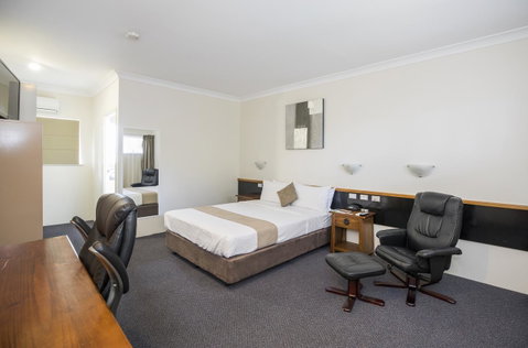 Emerald Maraboon Motor Inn - Holiday Cairns 33