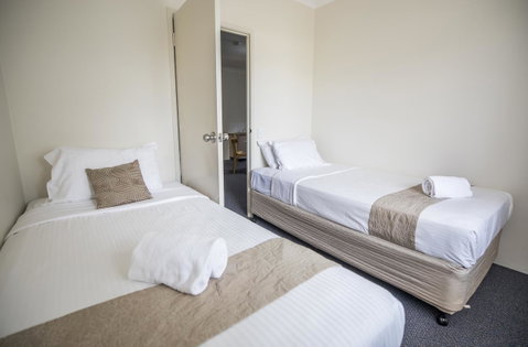 Emerald Maraboon Motor Inn - Holiday Cairns 27
