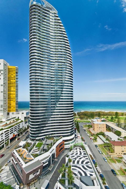 Oracle Resort Broadbeach - Gclr - Holiday Cairns 9