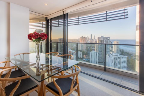 Oracle Resort Broadbeach - Gclr - Holiday Cairns 35