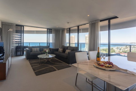 Oracle Resort Broadbeach - Gclr - Holiday Cairns 27