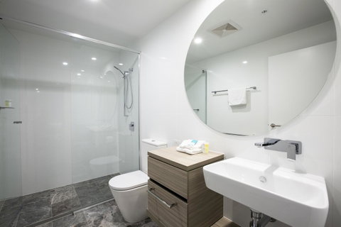 Qube Broadbeach - Holiday Cairns 39
