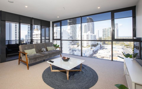 Qube Broadbeach - Holiday Cairns 14