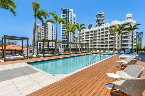 Qube Broadbeach - Holiday Cairns 26