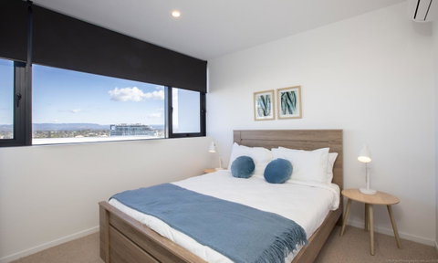 Qube Broadbeach - Holiday Cairns 15