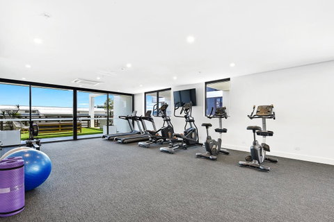 Qube Broadbeach - Holiday Cairns 35