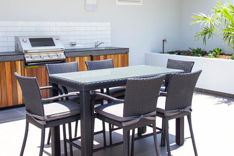 Synergy Broadbeach - Official - Holiday Cairns 15