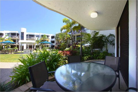 Headland Tropicana Resort - Holiday Cairns 26