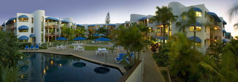 Headland Tropicana Resort - Holiday Cairns 17