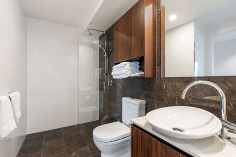 Brisbane Skytower By CLLIX - Holiday Cairns 24