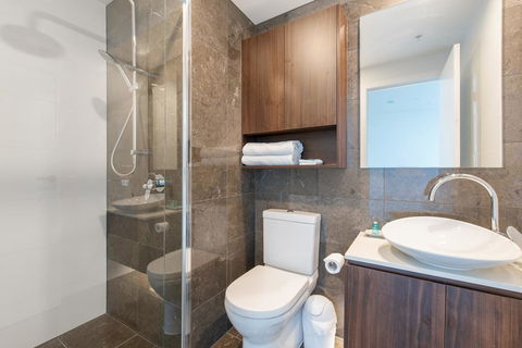 Brisbane Skytower By CLLIX - Holiday Cairns 35