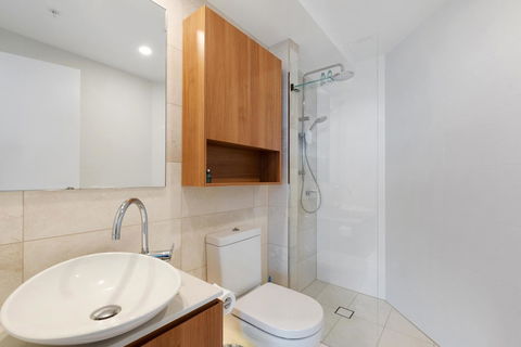 Brisbane Skytower By CLLIX - Holiday Cairns 14