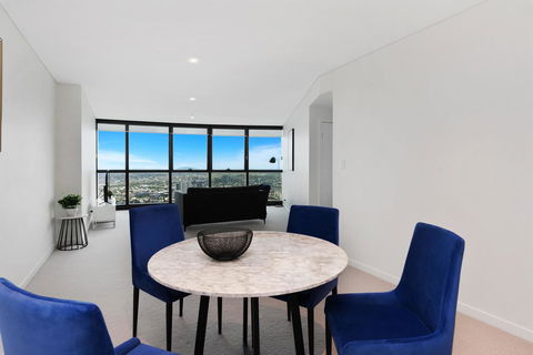 Brisbane Skytower By CLLIX - Holiday Cairns 17