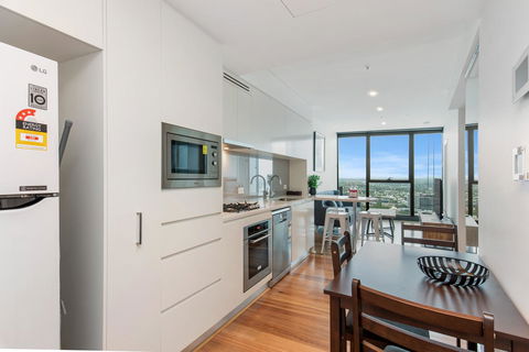 Brisbane Skytower By CLLIX - Holiday Cairns 27