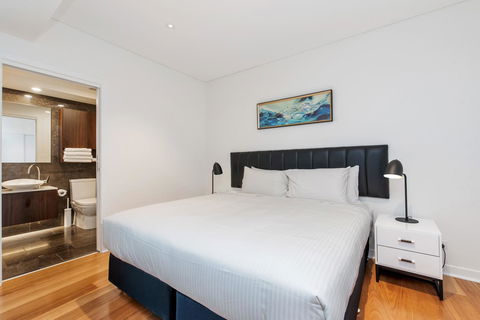 Brisbane Skytower By CLLIX - Holiday Cairns 26