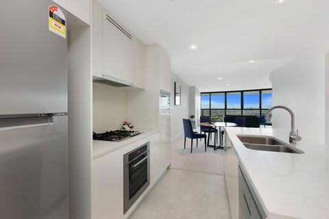 Brisbane Skytower By CLLIX - Holiday Cairns 18