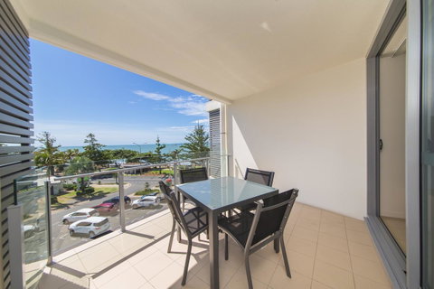 Salt Yeppoon - Holiday Cairns 0