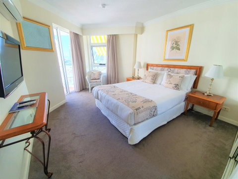 Broadbeach Holiday Apartments - Holiday Cairns 14