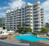 Broadbeach Holiday Apartments - Holiday Cairns