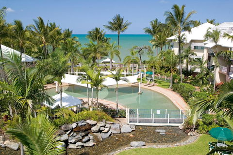 Coral Sands Beachfront Resort - Holiday Cairns 0