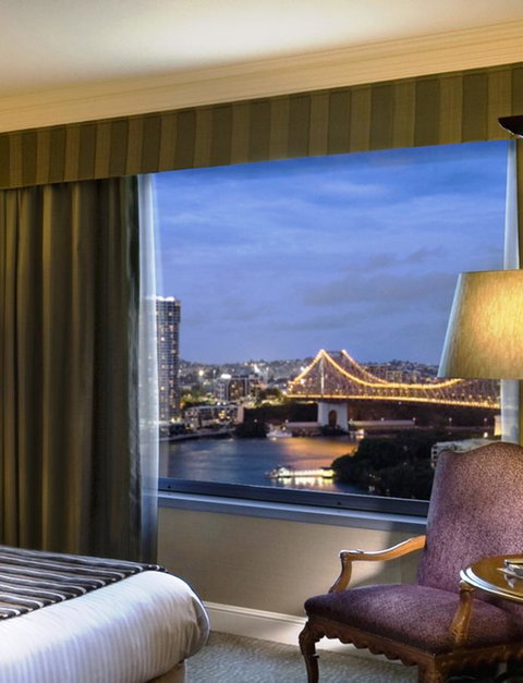 Stamford Plaza Brisbane - Holiday Cairns 14
