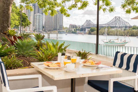 Stamford Plaza Brisbane - Holiday Cairns 8