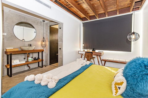 The Pink Hotel Coolangatta - Holiday Cairns 19